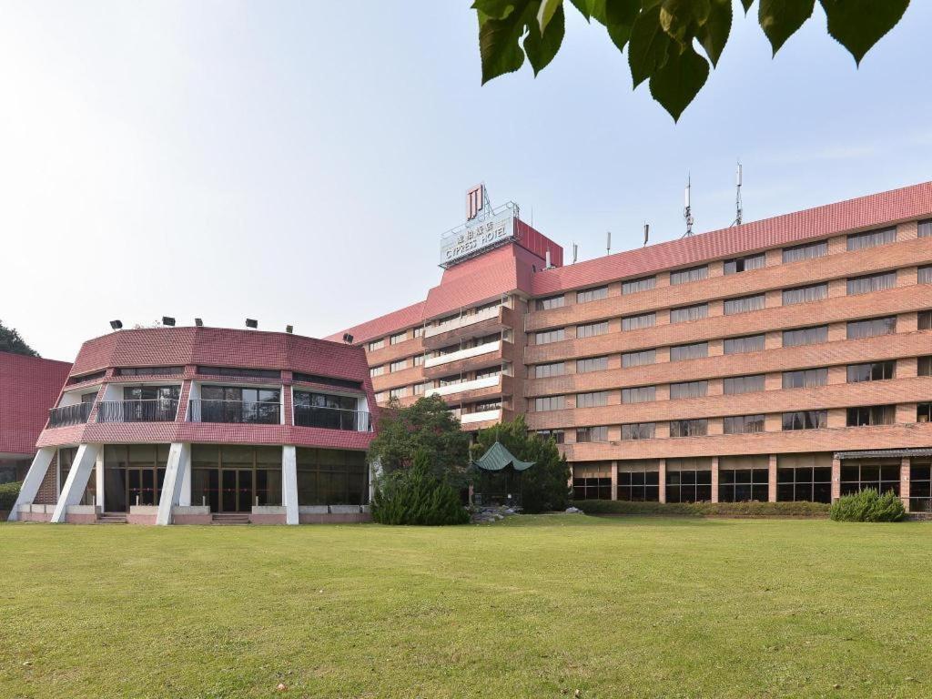 Cypress Hotel Jin Jiang Shanghai Exterior photo