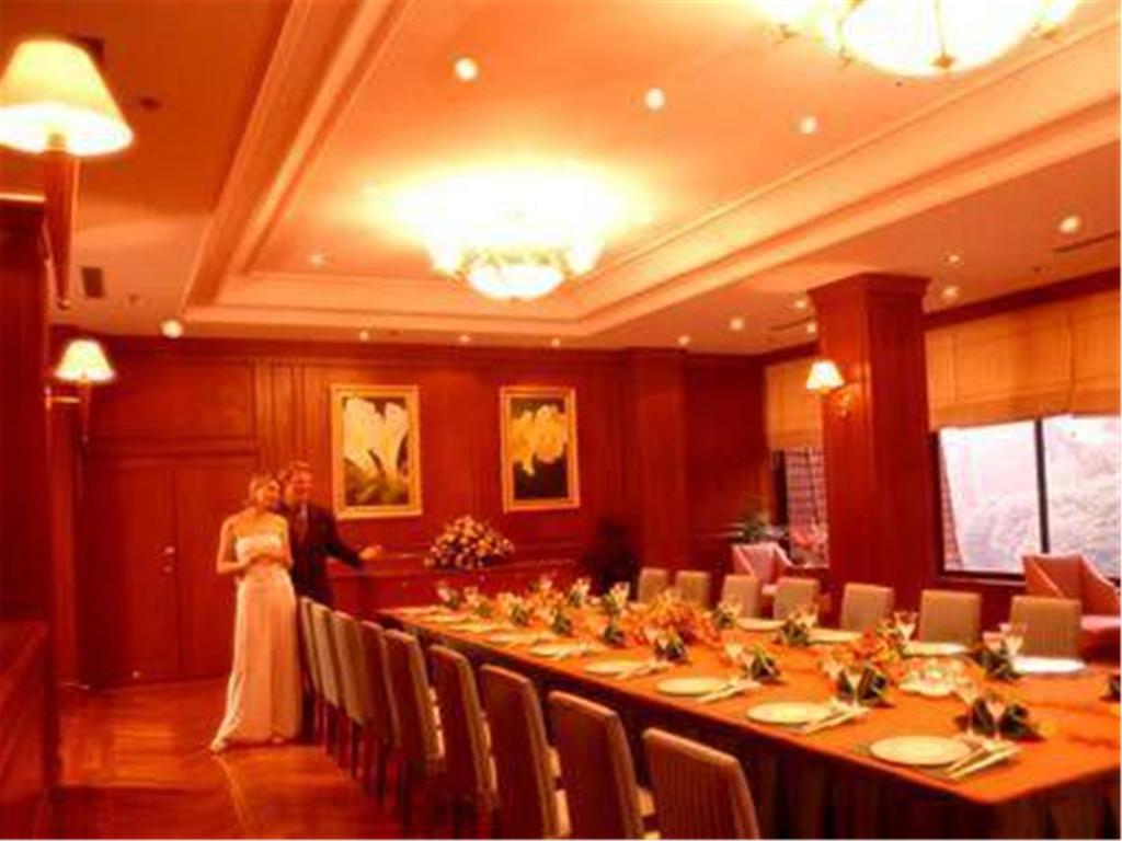 Cypress Hotel Jin Jiang Shanghai Exterior photo